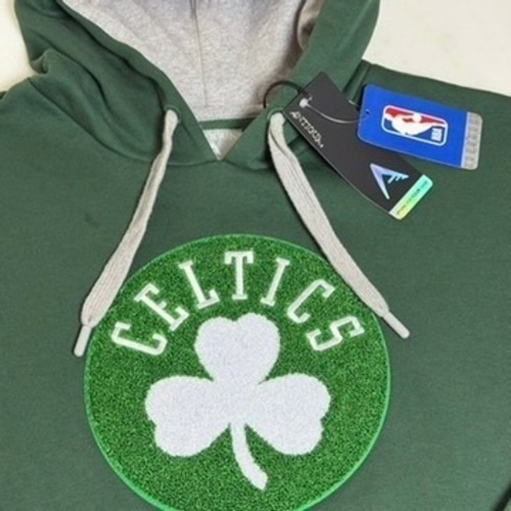 Antigua Boston Celtics Victory Pullover Hoodie Womens Medium Green NWT NBA Patch